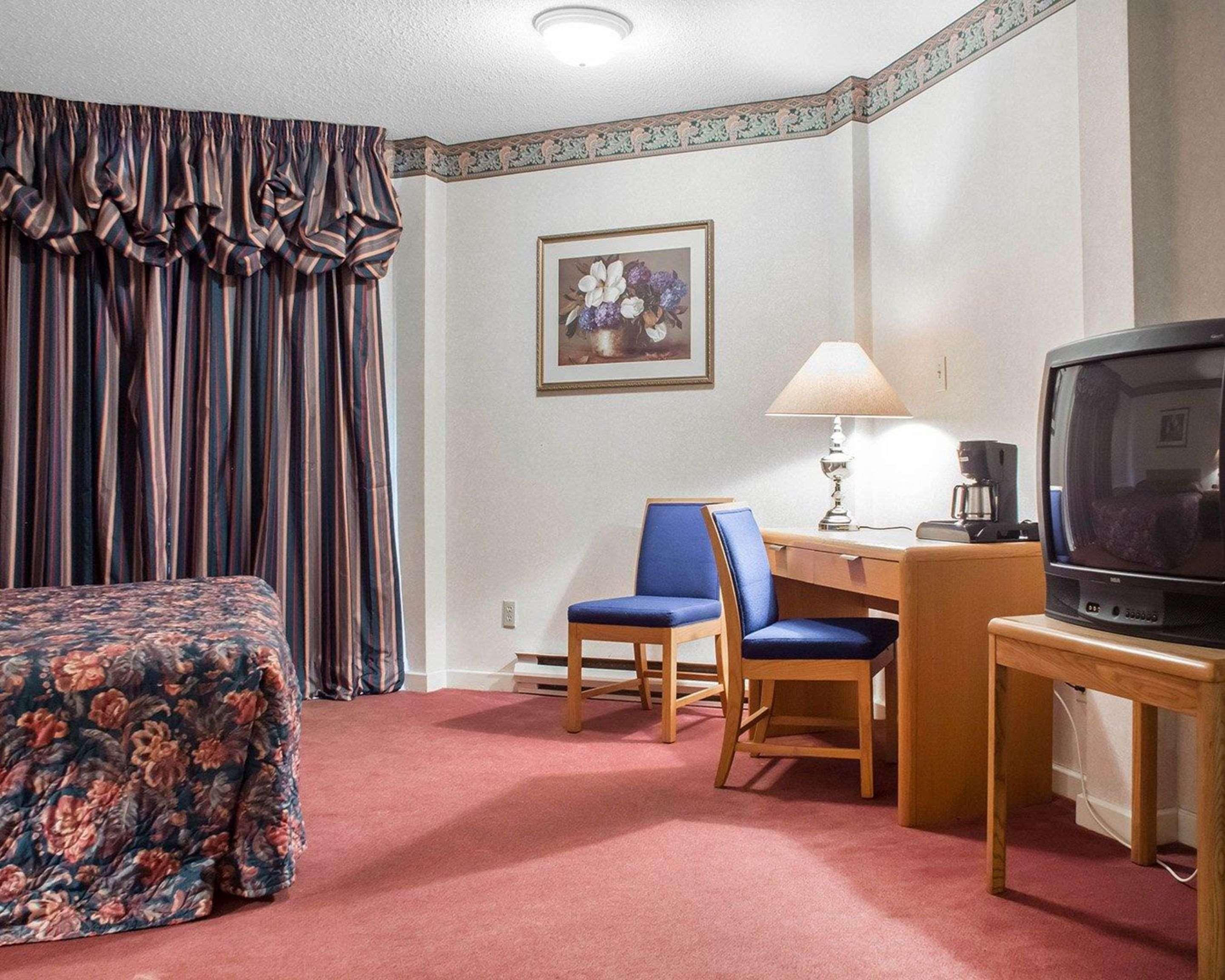 Econo Lodge By The Falls Niagara Falls Exterior photo