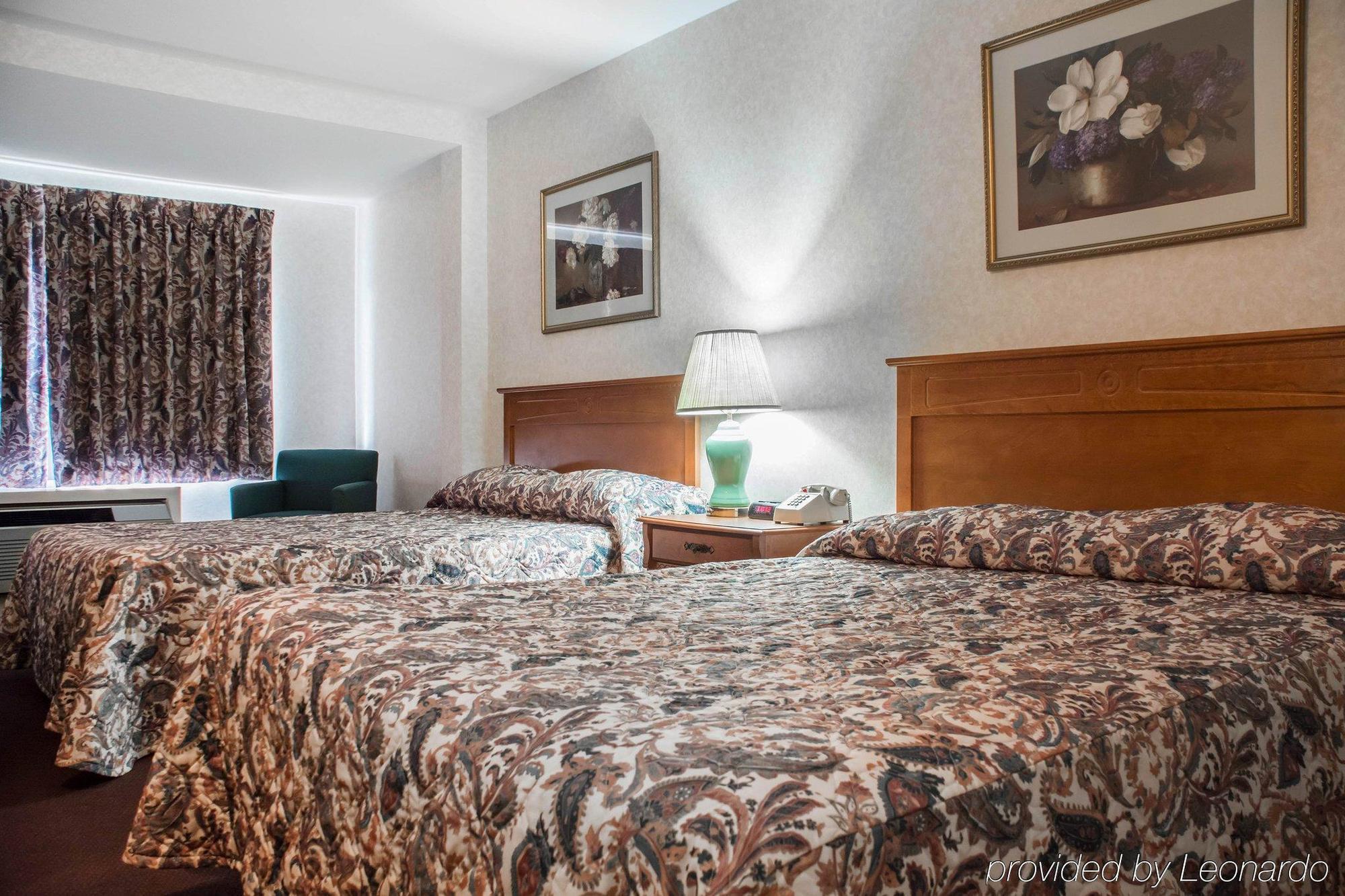 Econo Lodge By The Falls Niagara Falls Exterior photo